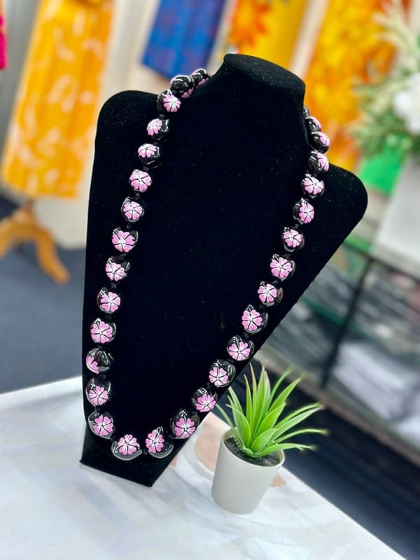 ULA PU’A Necklaces image 0