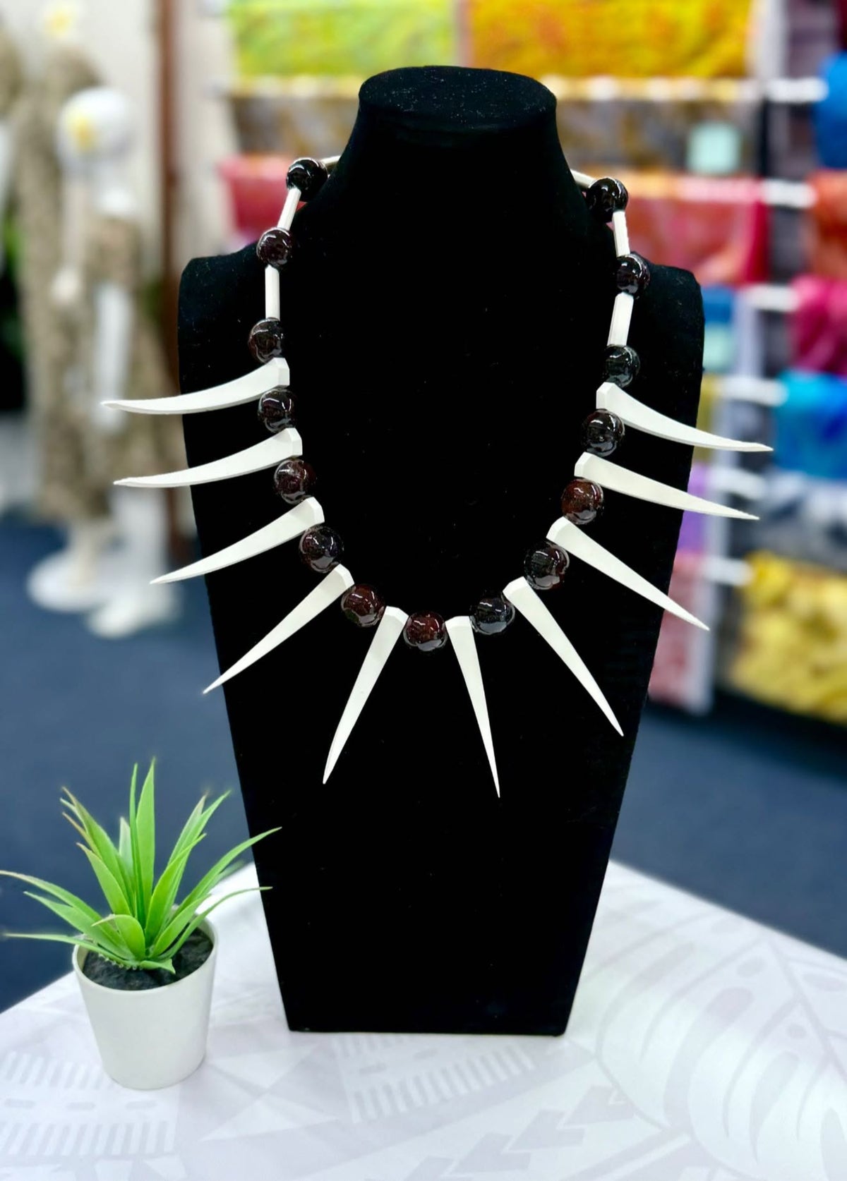 Ula Nifo (White/Pu'a)