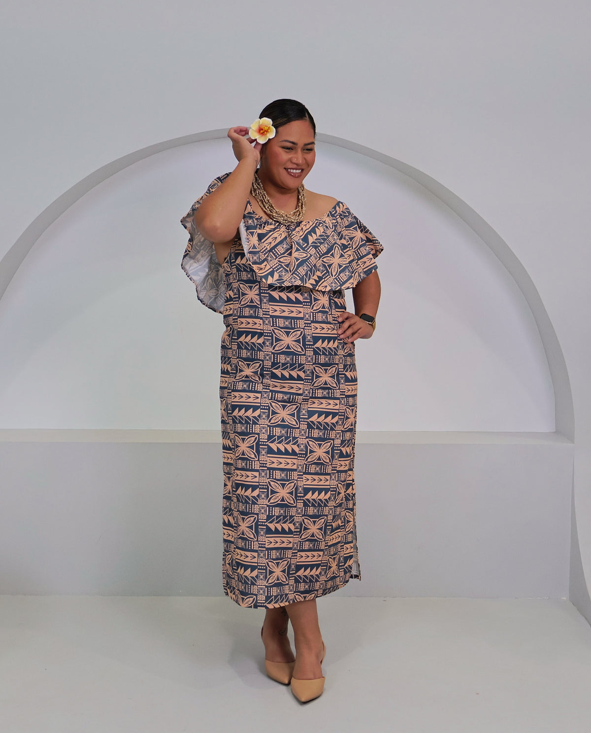 The Alofa Ladies Dress – Peach