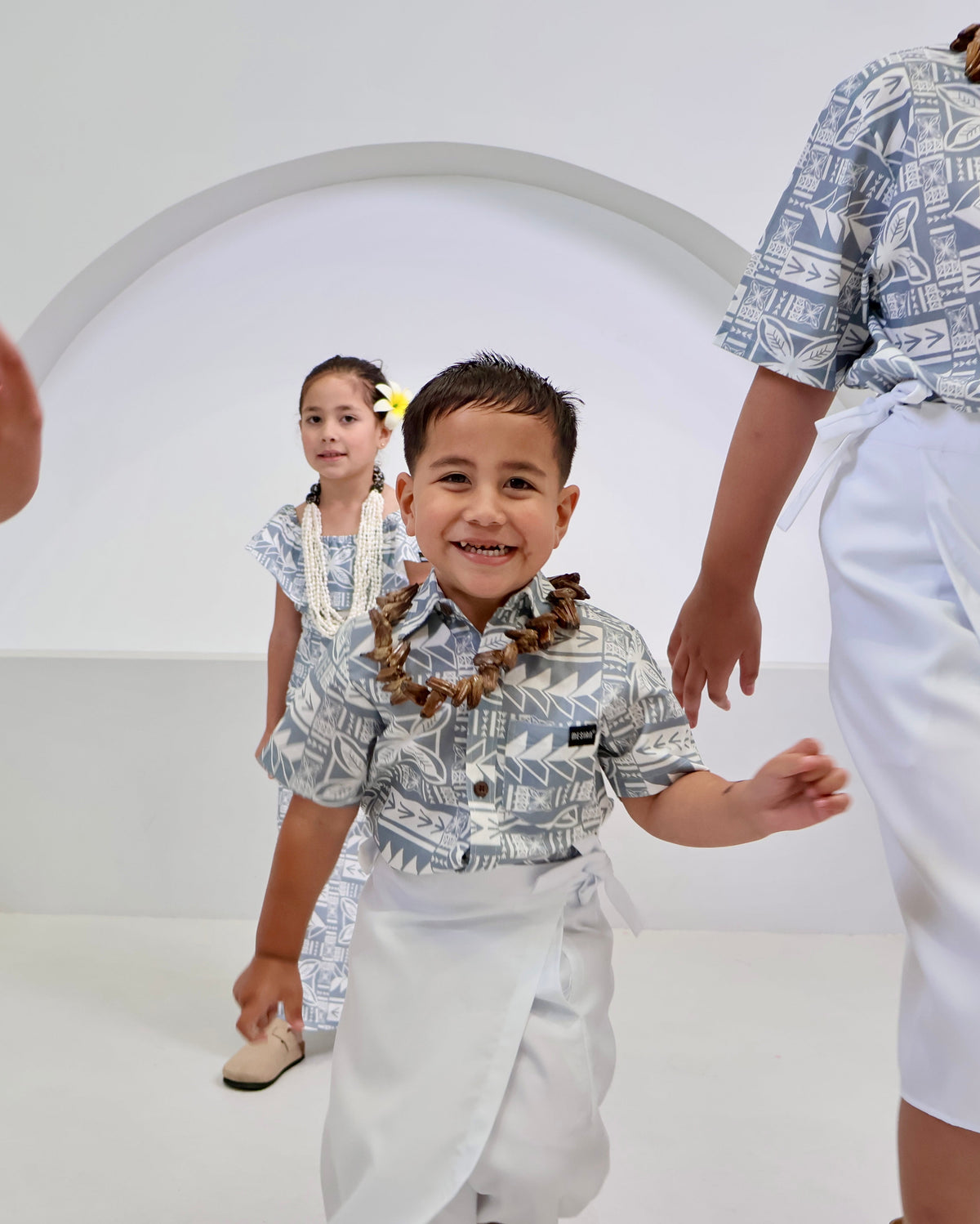 The Alofa Boys Aloa - Grey/White