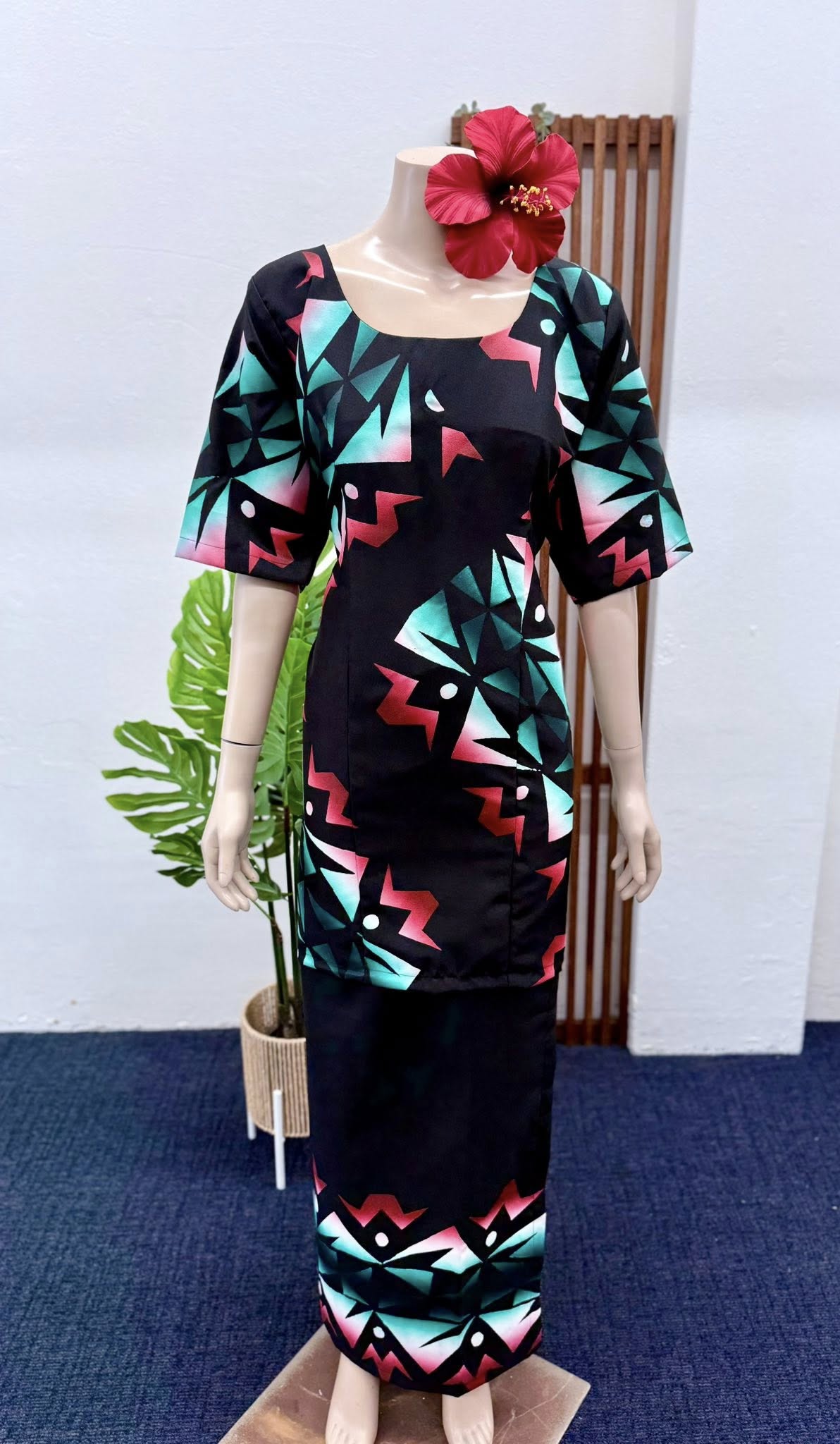Puletasi's - Handprinted (Size 16) image 0
