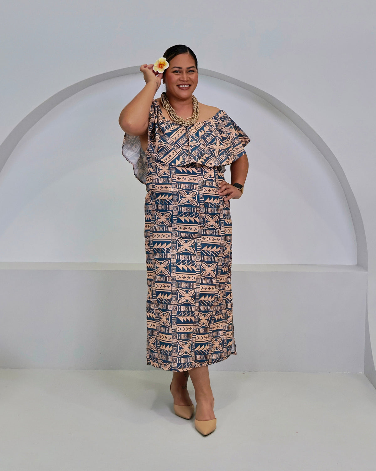 The Alofa Ladies Dress – Peach