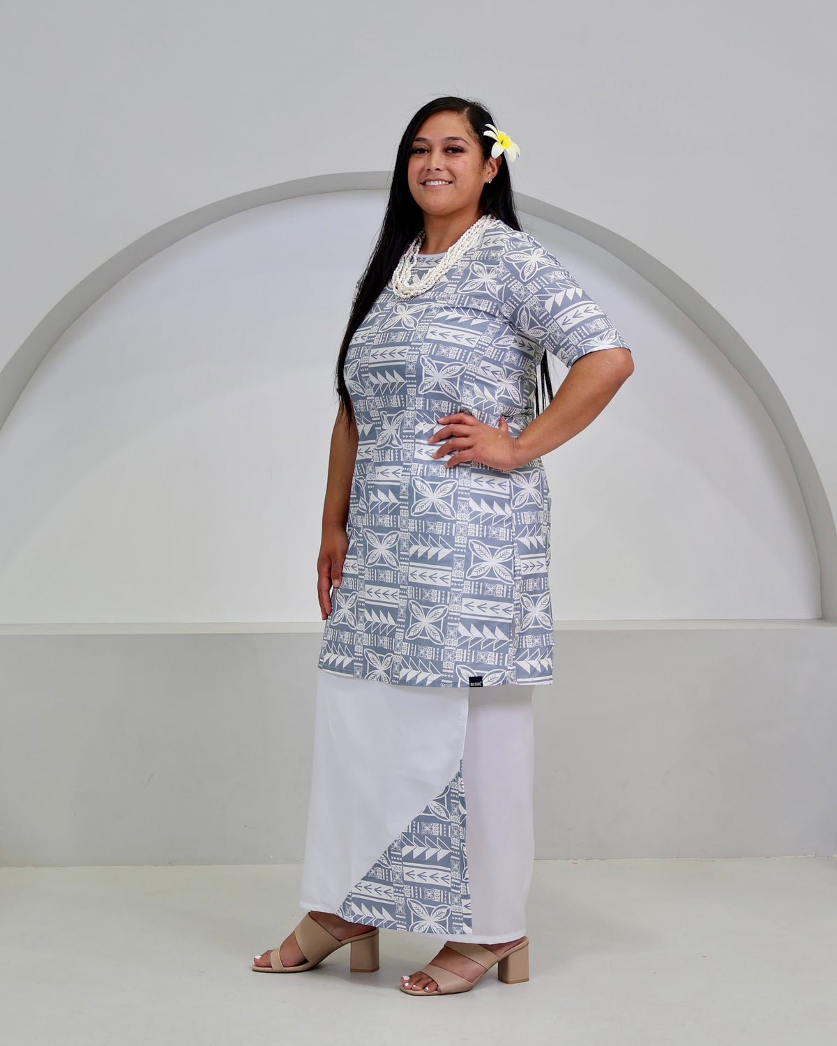 The Alofa Ladies Puletasi - Grey/White
