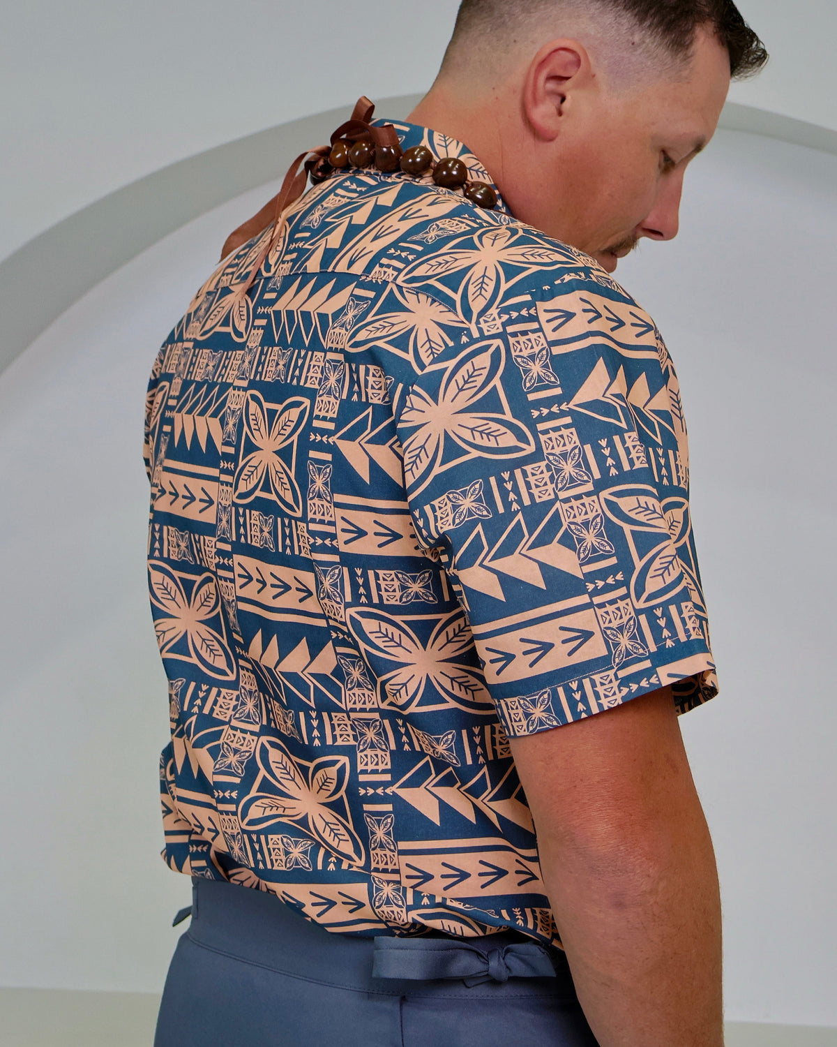 The Alofa’ Men’s Aloa - Peach