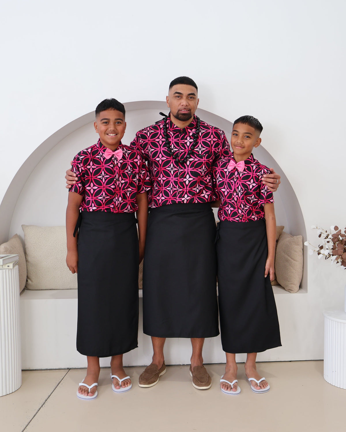 Boy's Hot Pink Aloa