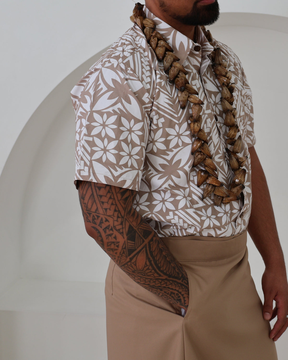 Men's Khaki Aloa