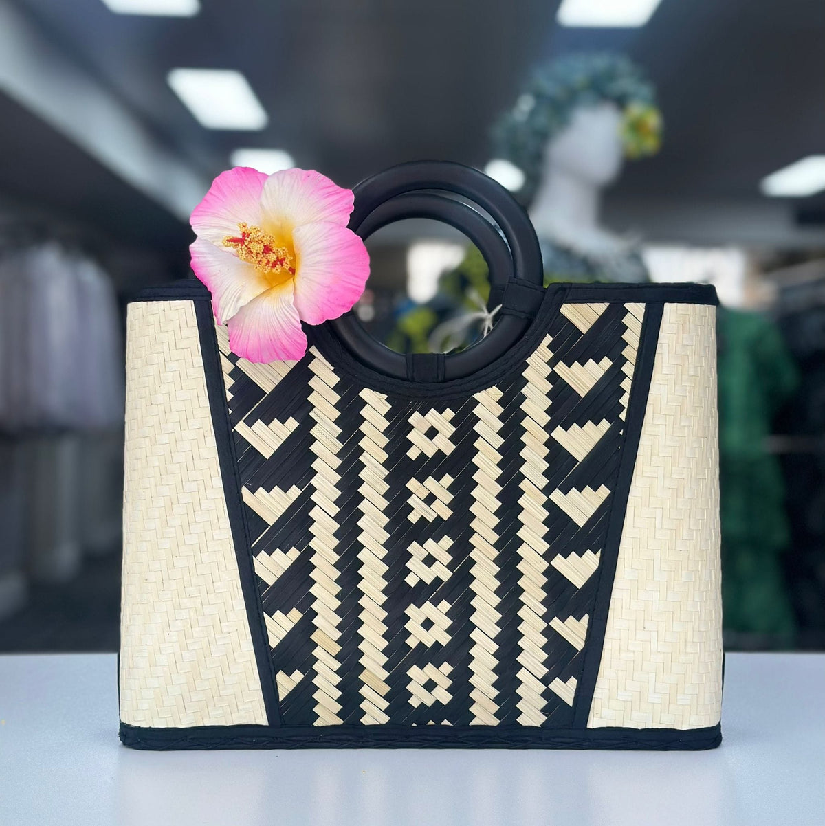 Sakina Handbags image 0