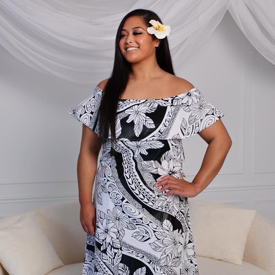 Ladies Foil Polynesian Dress image 1