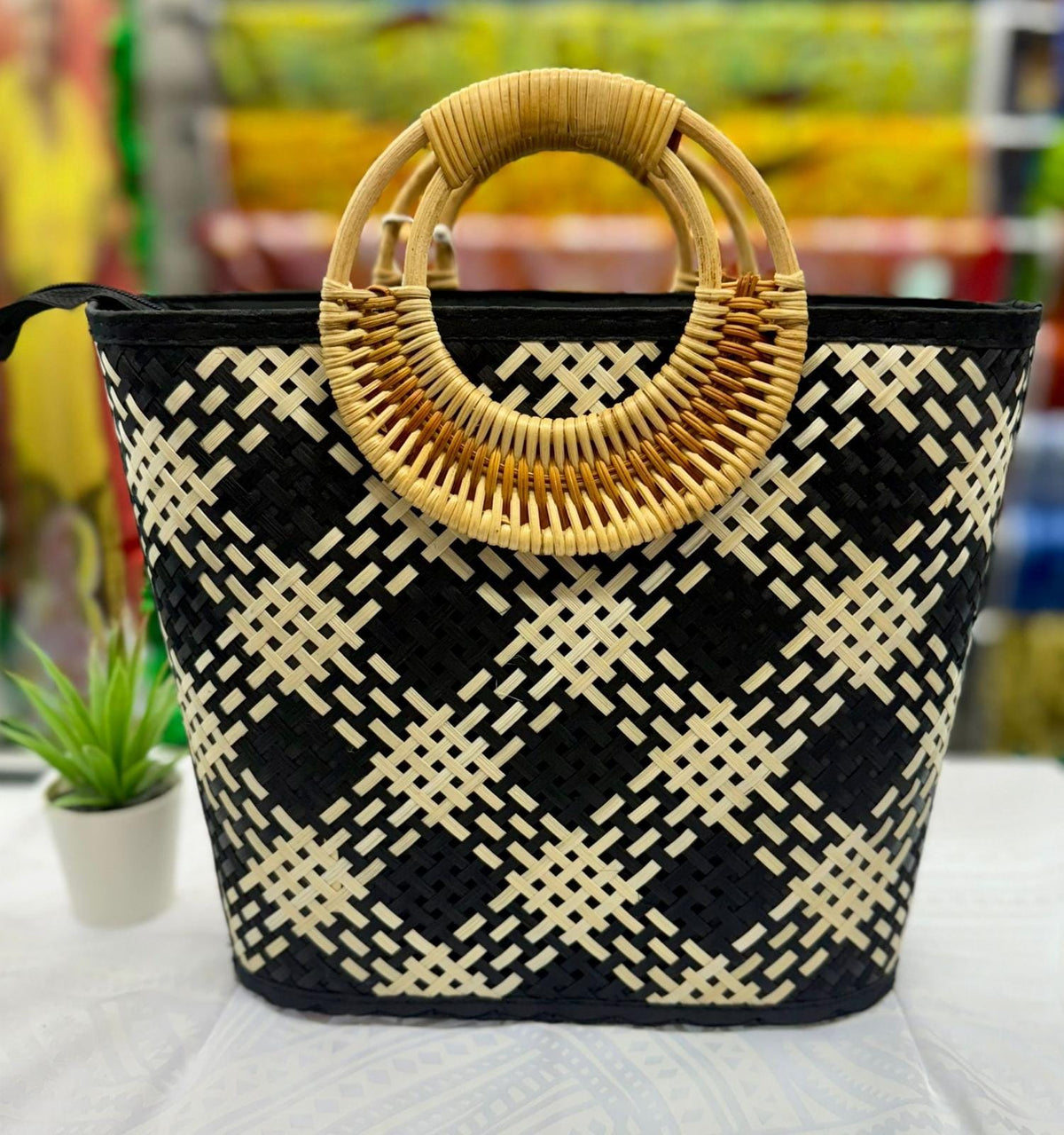 Sakina Handbag image 0